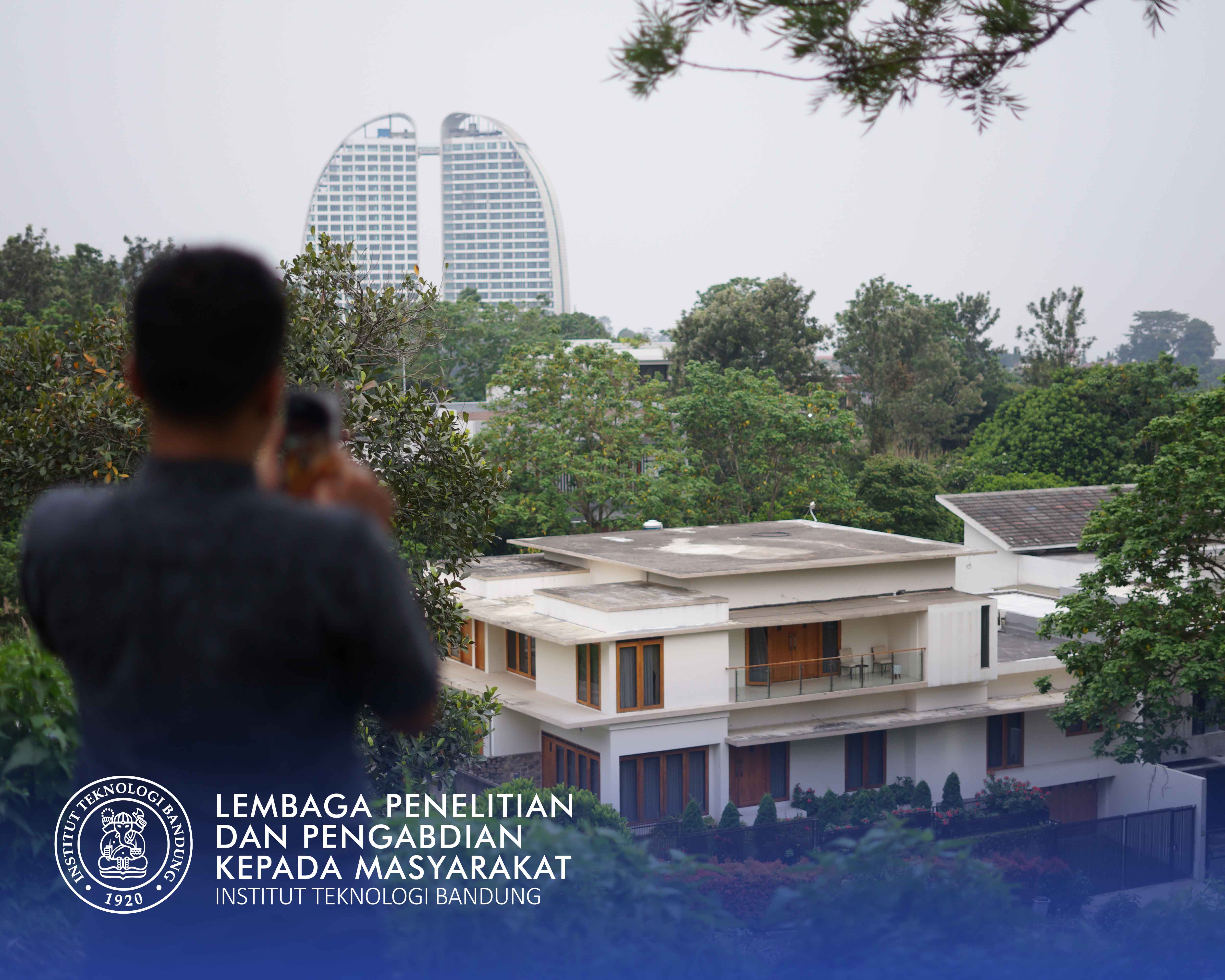 Penggunaan Building Information Modeling untuk Rekonstruksi  Bangunan Pasca Kebakaran . Studi Kasus: Gedung Studi Pembangunan ITB