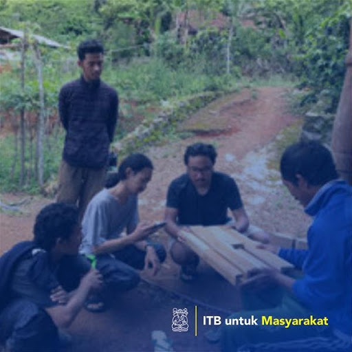 lnovasi Desain Rumah Kayu Interlocking Untuk Pemberdayaan Masyarakat Desa Cisoka Kabupaten Sumedang