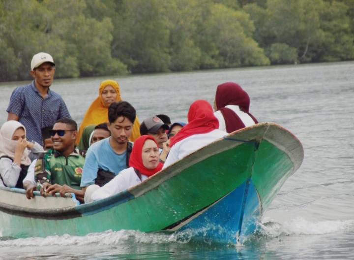 Pemberdayaan Masyarakat  dalam Pengembangan Desa Wisata Kabau Darat