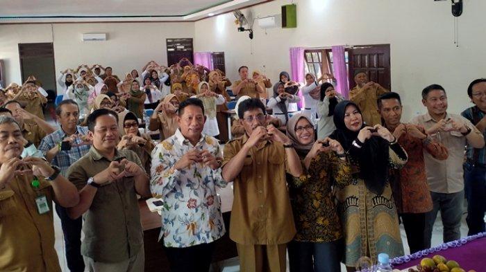 Program Penguatan Nilai-Nilai Kebangsaan bagi Guru Sekolah Dasar (SD) di Sekitar                                                                                                                                                                                                                                                                                                              Ibu Kota Negara: Menyiapkan Masyarakat Adaptif terhadap Perubahan Berdasarkan NilaiNilai Kebangsaan.