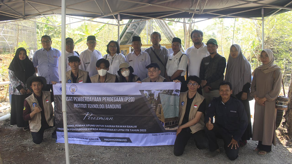 Pembuatan Modul Hunian Apung untuk Daerah Rawan Banjir