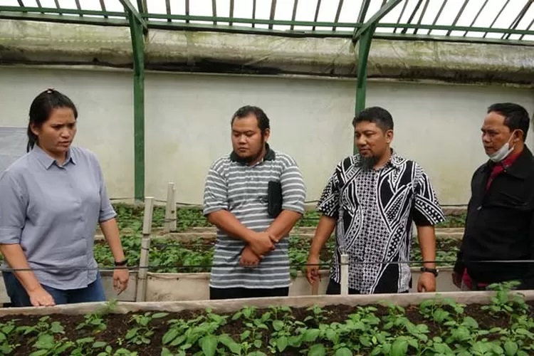 Pengembangan Ukm Berkelanjutan Melalui Sistem Pembukuan Dan Pemasaran Yang Terintegrasi Pada Pelaku UKM dI Wonosobo