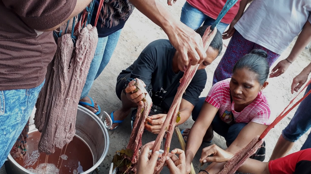 Program Lanjutan Pengembangan Tenun Ikat Dengan Pemanfaatan Potensi Alam Di Kampung Tololea, Kabupaten Ngada, Flores, Ntt